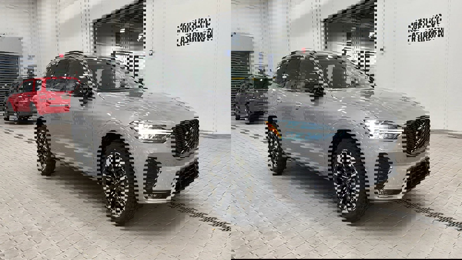 Used 2026 Volvo XC60 B5 Plus w/ Protection Package Premier image 3