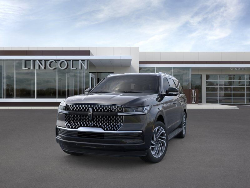 New 2026 Lincoln Navigator Premiere AWD/4WD image 2