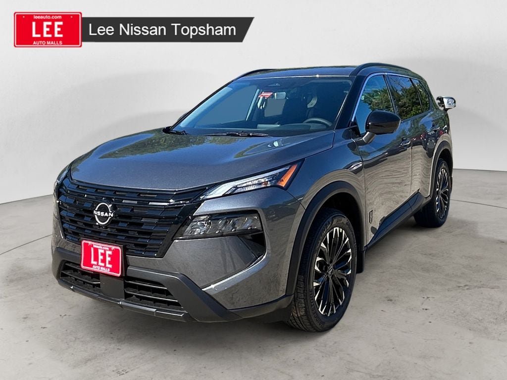 New 2026 Nissan Rogue Dark Armor AWD/4WD image 1