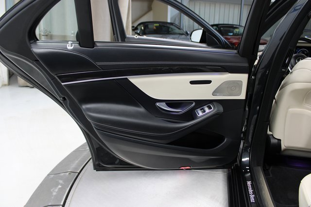 Used 2018 Mercedes-Benz S 450 Sedan image 40