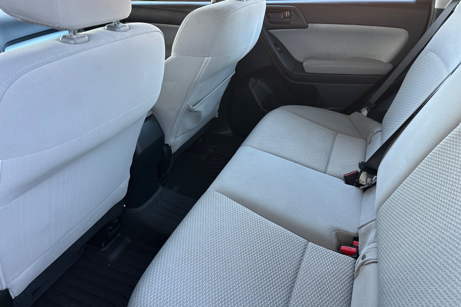 Used 2018 Subaru Forester 2.5i w/ Alloy Wheel Package AWD/4WD image 16