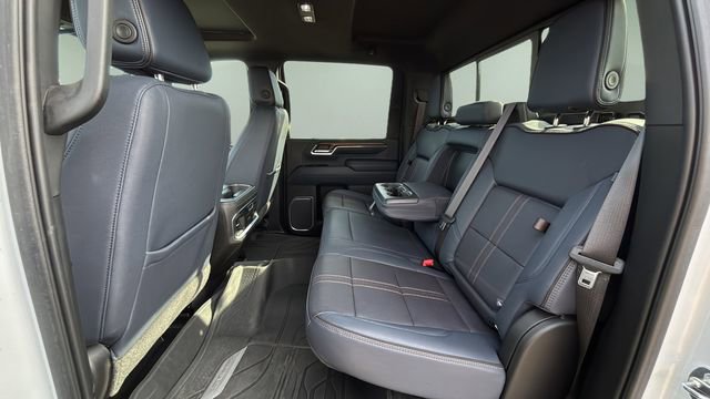 Used 2024 Chevrolet Silverado 2500 High Country w/ High Country Premium Package image 19