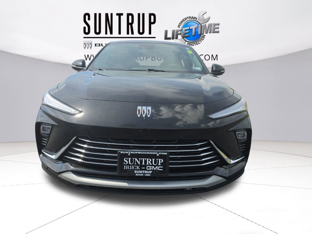 Used 2024 Buick Envista Preferred w/ Advanced Safety Package image 9