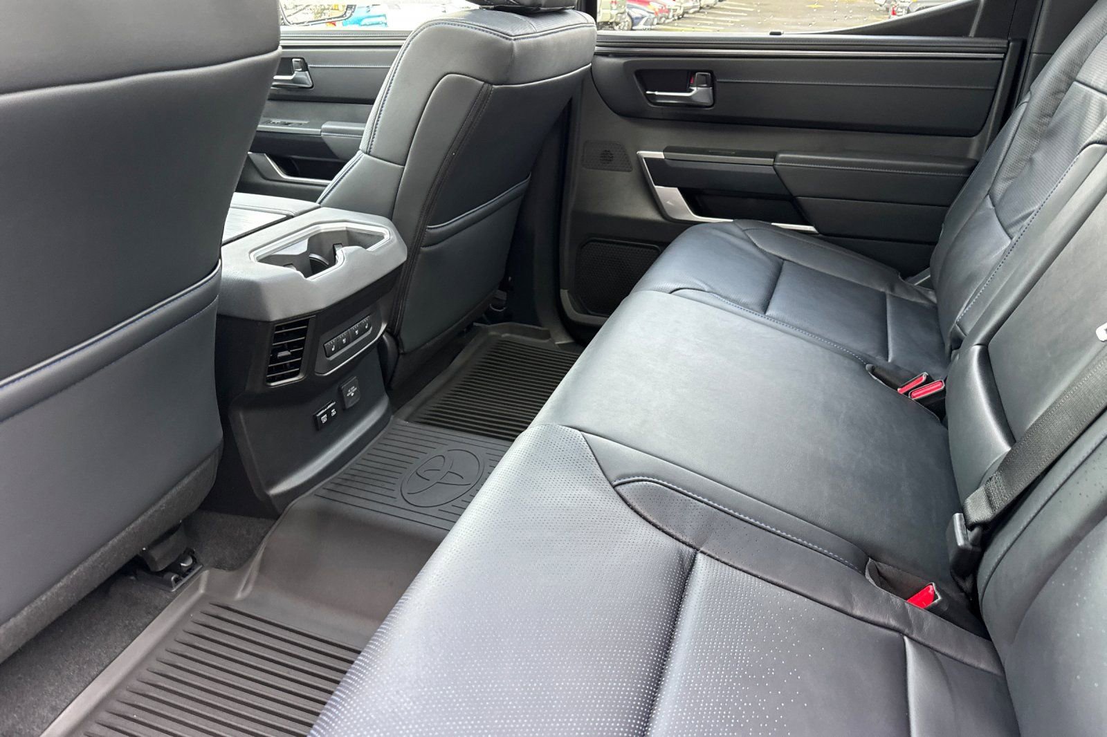 New 2025 Toyota Tundra Limited image 12