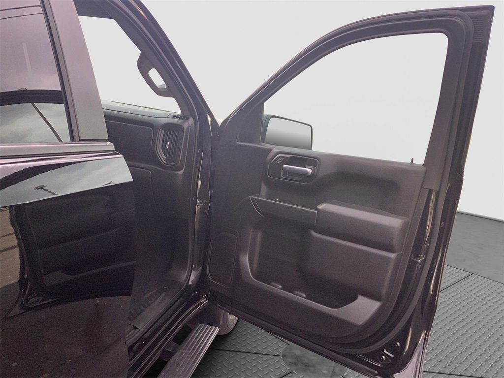 Used 2022 Chevrolet Silverado 1500 Custom image 31