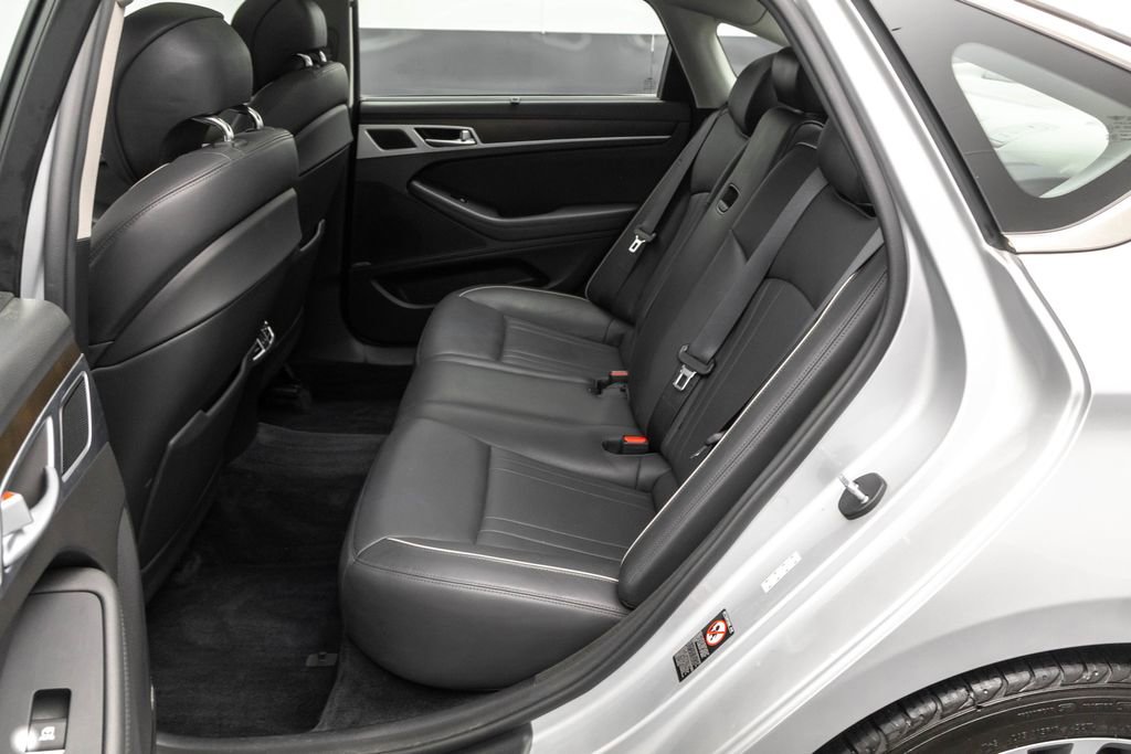 Used 2017 Genesis G80 3.8 w/ Option Group 03 image 31