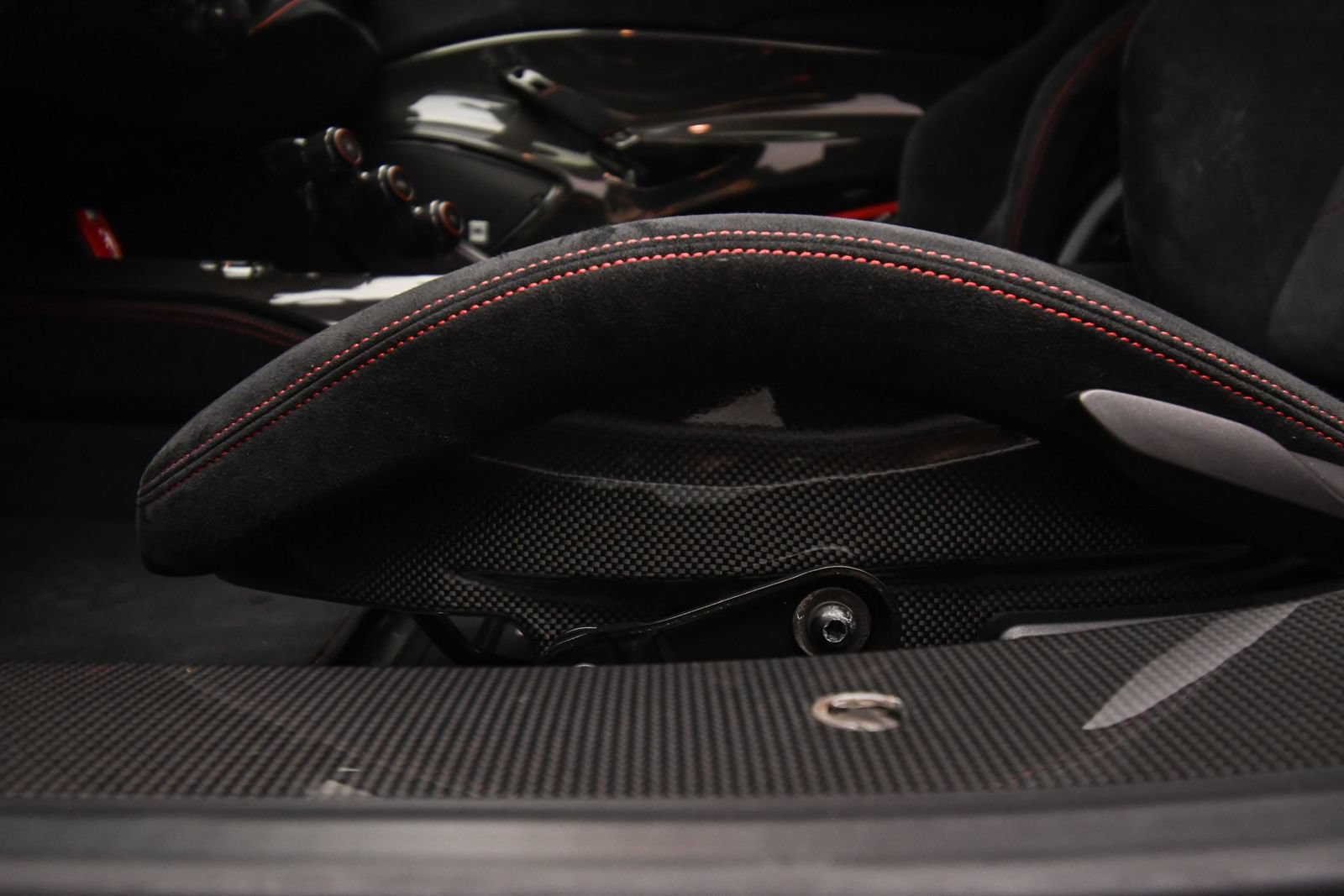 Used 2020 Ferrari 488 Pista Coupe RWD image 50