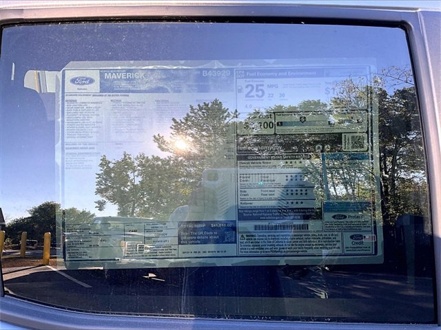 New 2025 Ford Maverick Lariat image 15