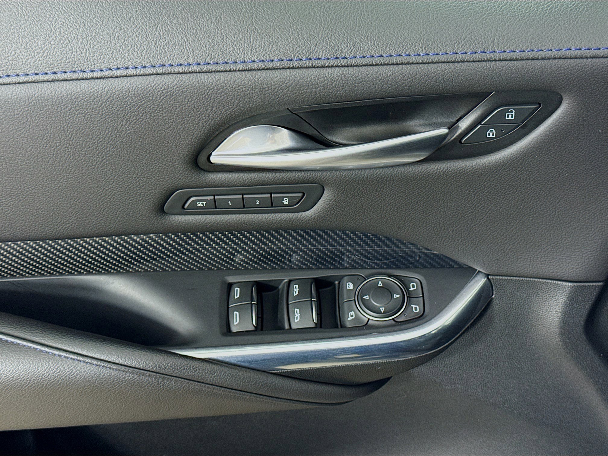 Used 2024 Cadillac XT4 Sport w/ Cold Weather Package image 18