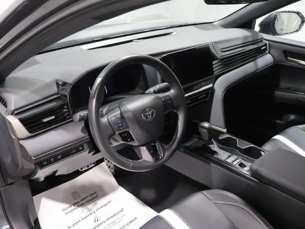Used 2025 Toyota Camry SE FWD image 14