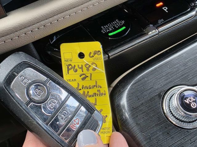 Used 2021 Lincoln Nautilus FWD image 16