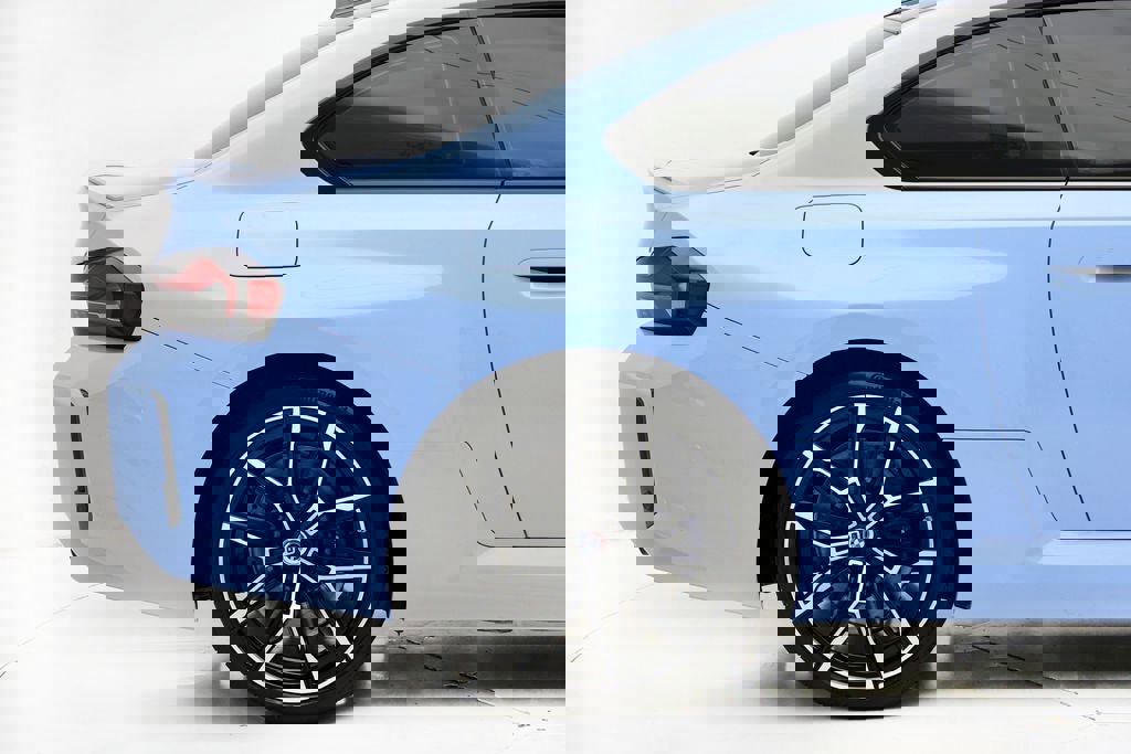 Used 2023 BMW M2 w/ Lighting Package image 4