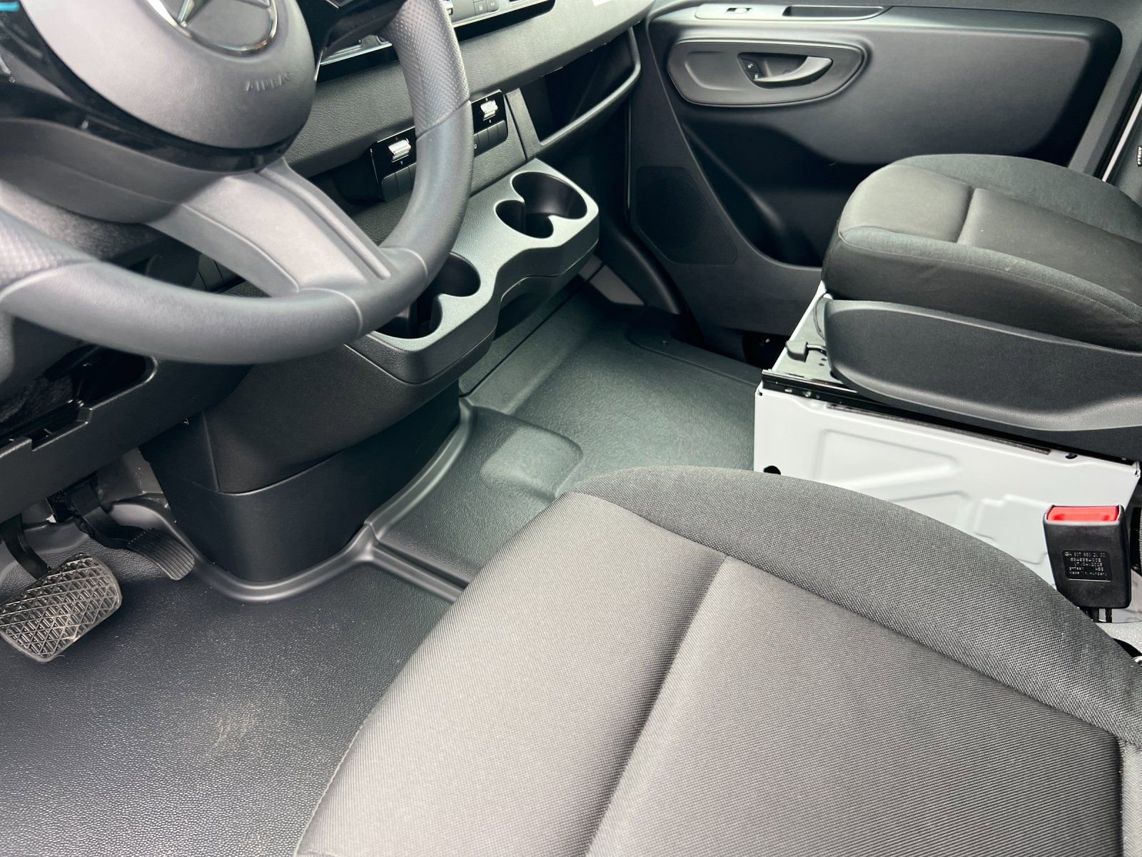 New 2025 Mercedes-Benz Sprinter 2500 image 7