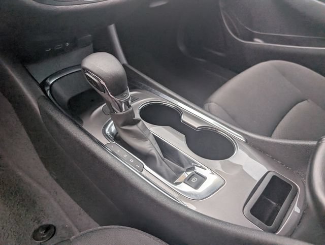 Used 2025 Chevrolet Malibu LT FWD image 18