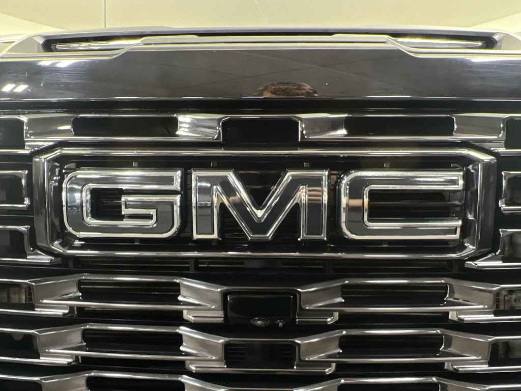 Certified 2025 GMC Sierra 3500 Denali Ultimate AWD/4WD image 31