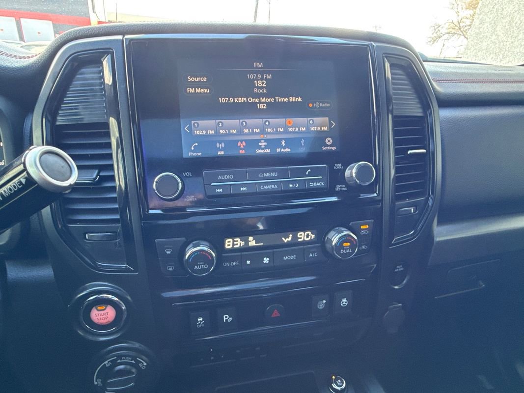 Used 2021 Nissan Titan PRO-4X w/ Pro-4x Convenience Package image 18