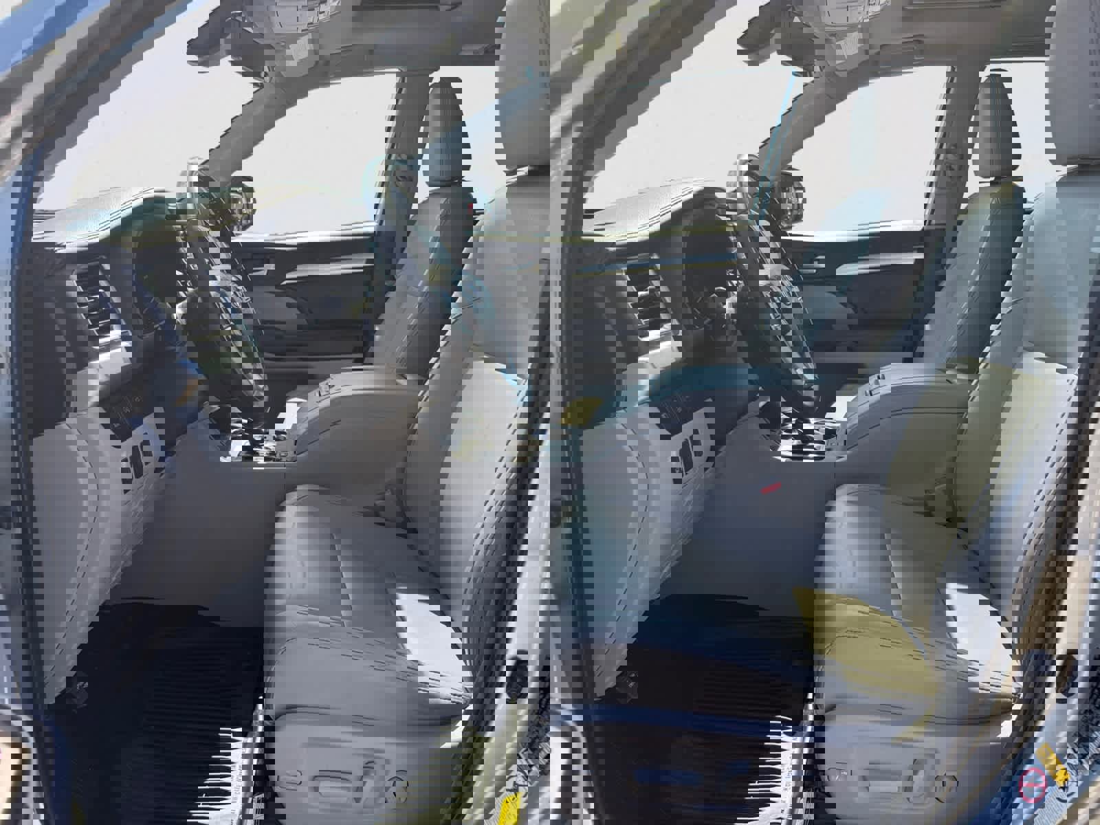 Used 2018 Toyota Highlander XLE AWD/4WD image 16