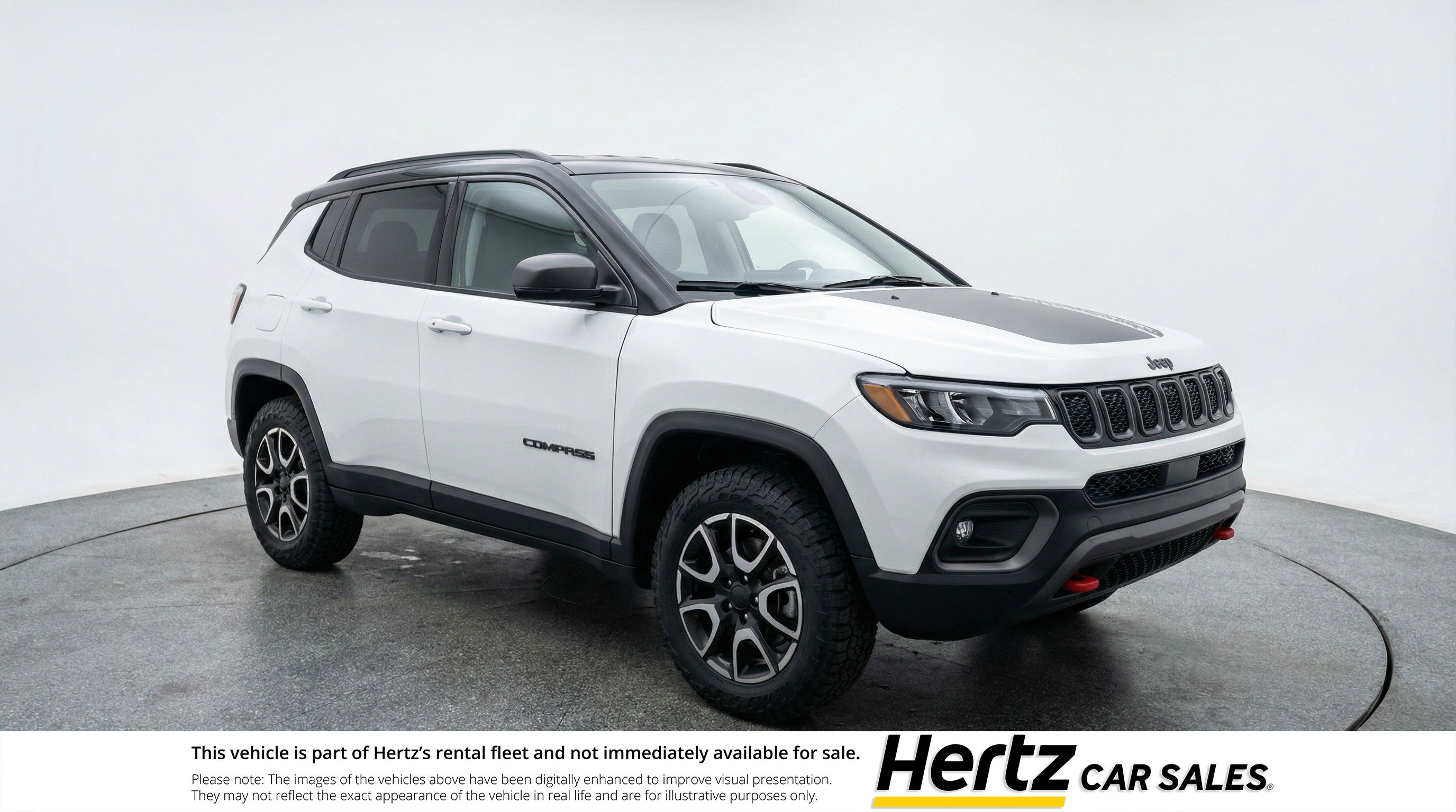 Used 2025 Jeep Compass Trailhawk AWD/4WD image 1