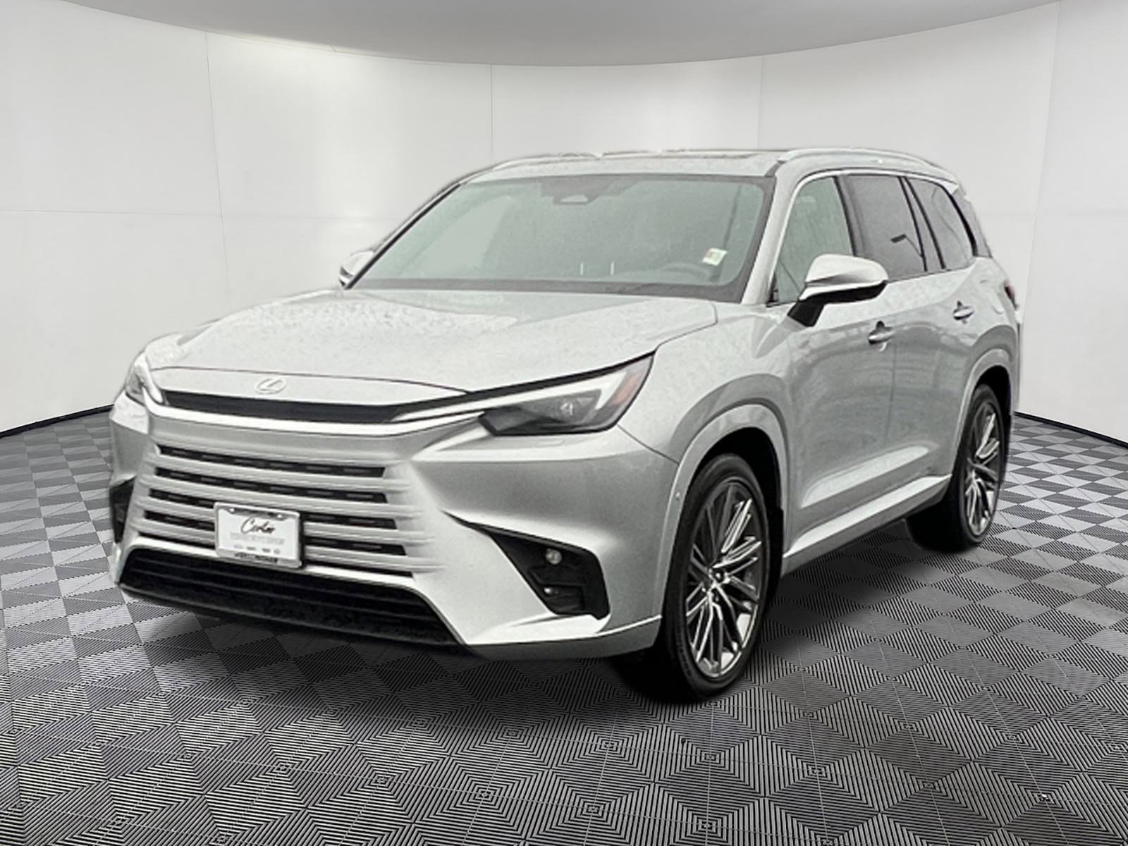 Used 2024 Lexus TX 350 AWD image 3