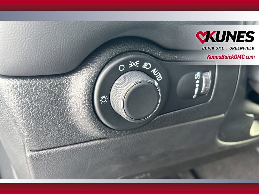 Used 2024 Dodge Durango GT image 24