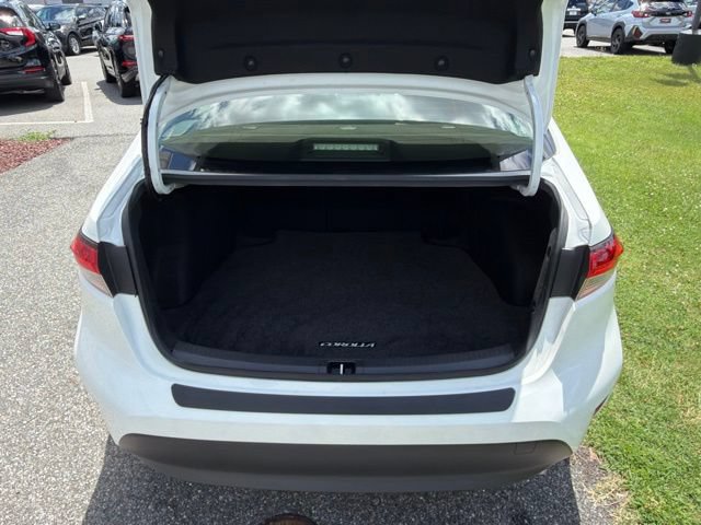Used 2023 Toyota Corolla LE w/ Carpet Mat Package (TMS) FWD image 8