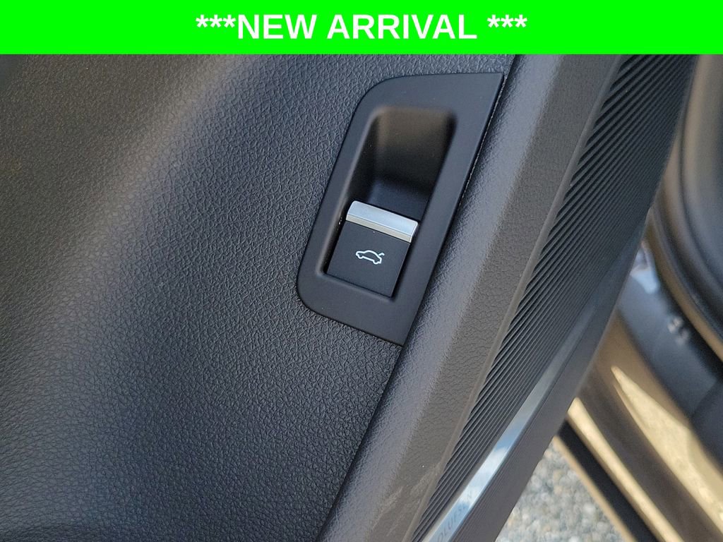 Used 2025 Audi Q7 2.0T Premium w/ Convenience Plus Package AWD/4WD image 20