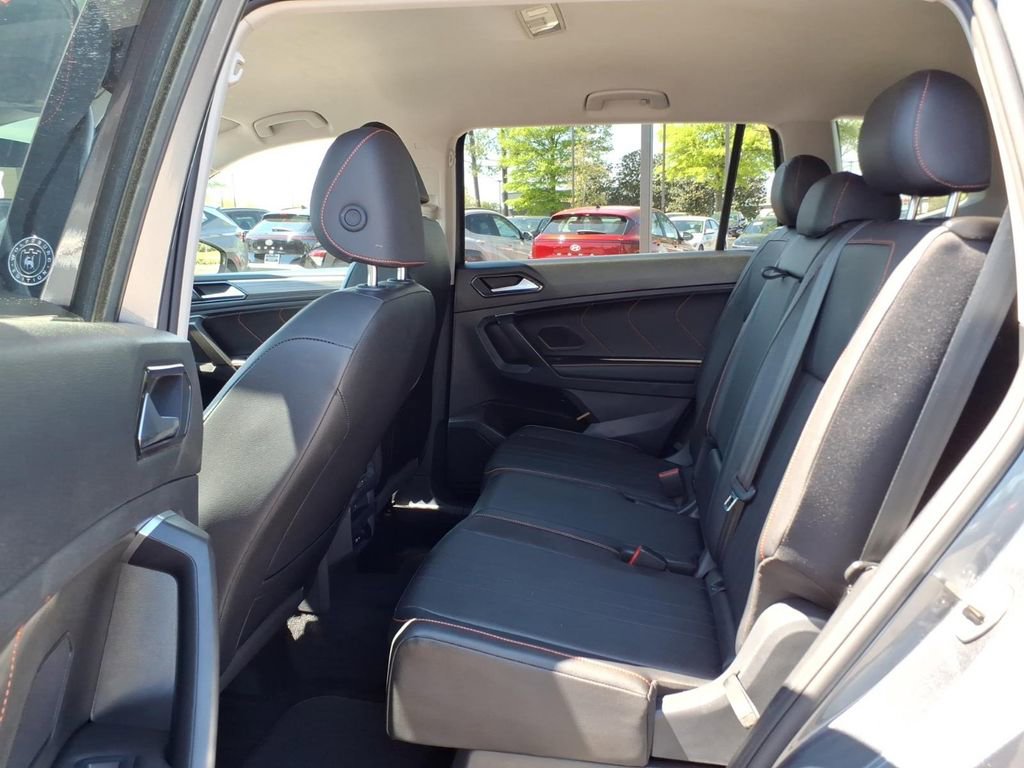 Used 2024 Volkswagen Tiguan Wolfsburg Edition image 11