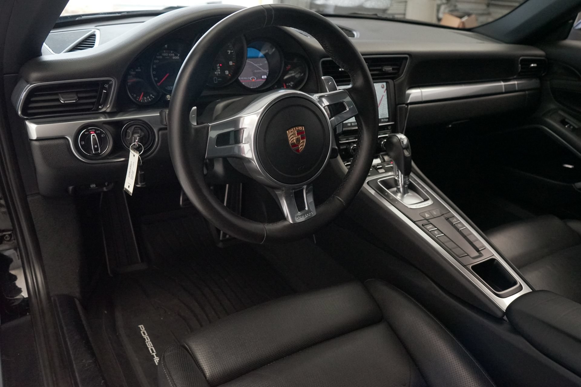Used 2016 Porsche 911 Carrera RWD image 7