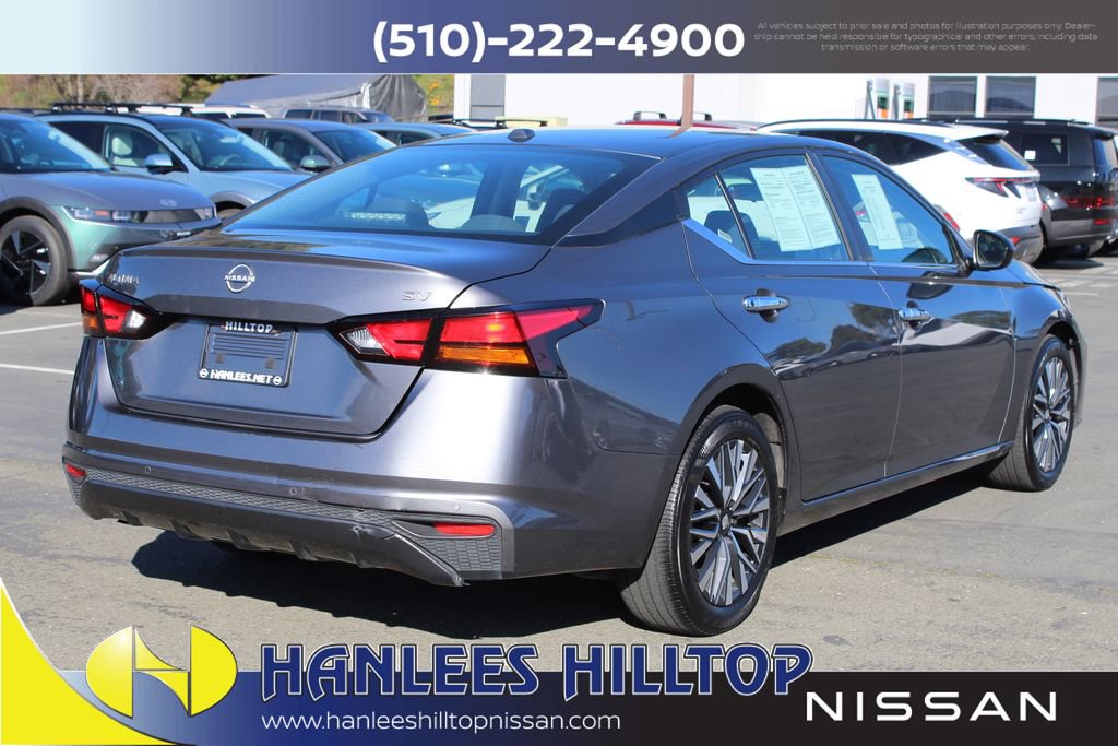 Used 2024 Nissan Altima 2.5 SV image 7