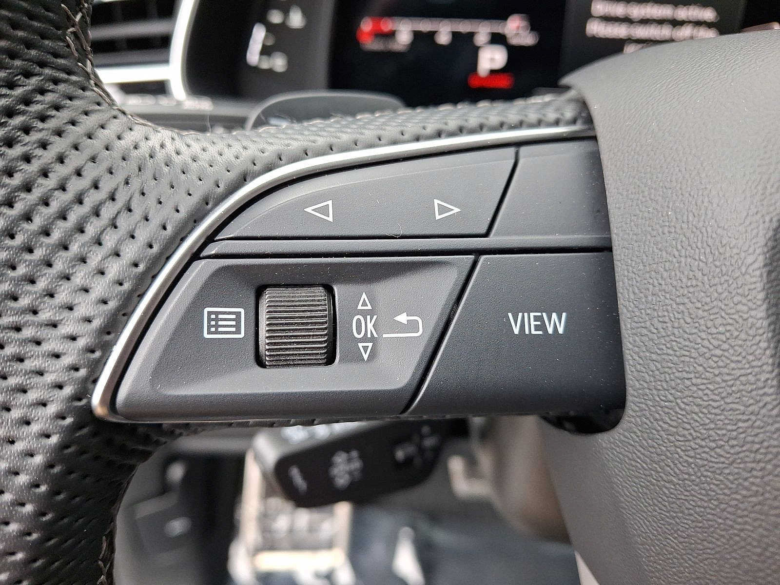 Used 2025 Audi SQ7 Premium Plus AWD/4WD image 23