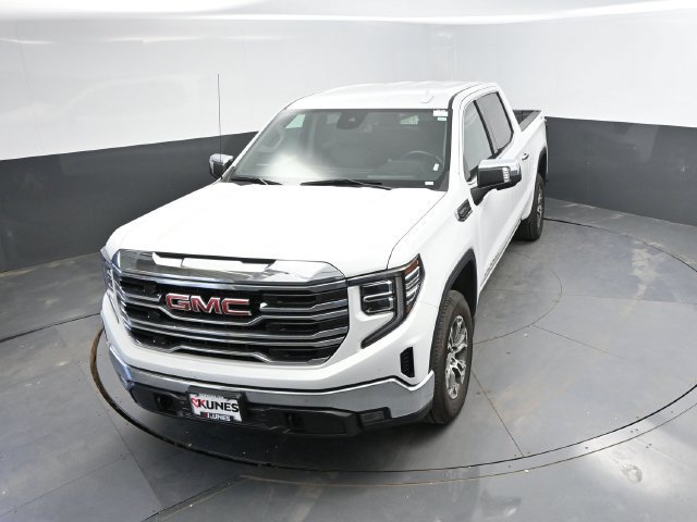 Used 2024 GMC Sierra 1500 SLT AWD/4WD image 36