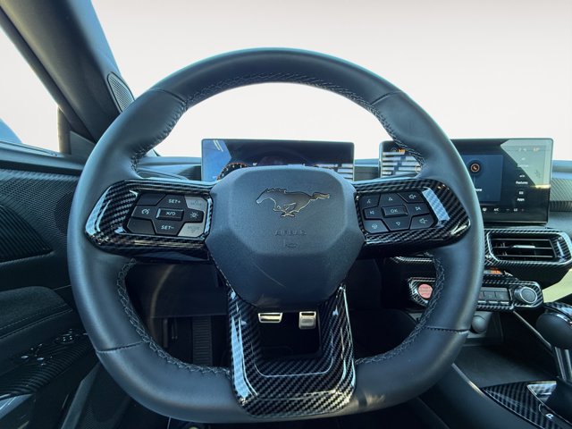 Used 2025 Ford Mustang GT RWD image 15
