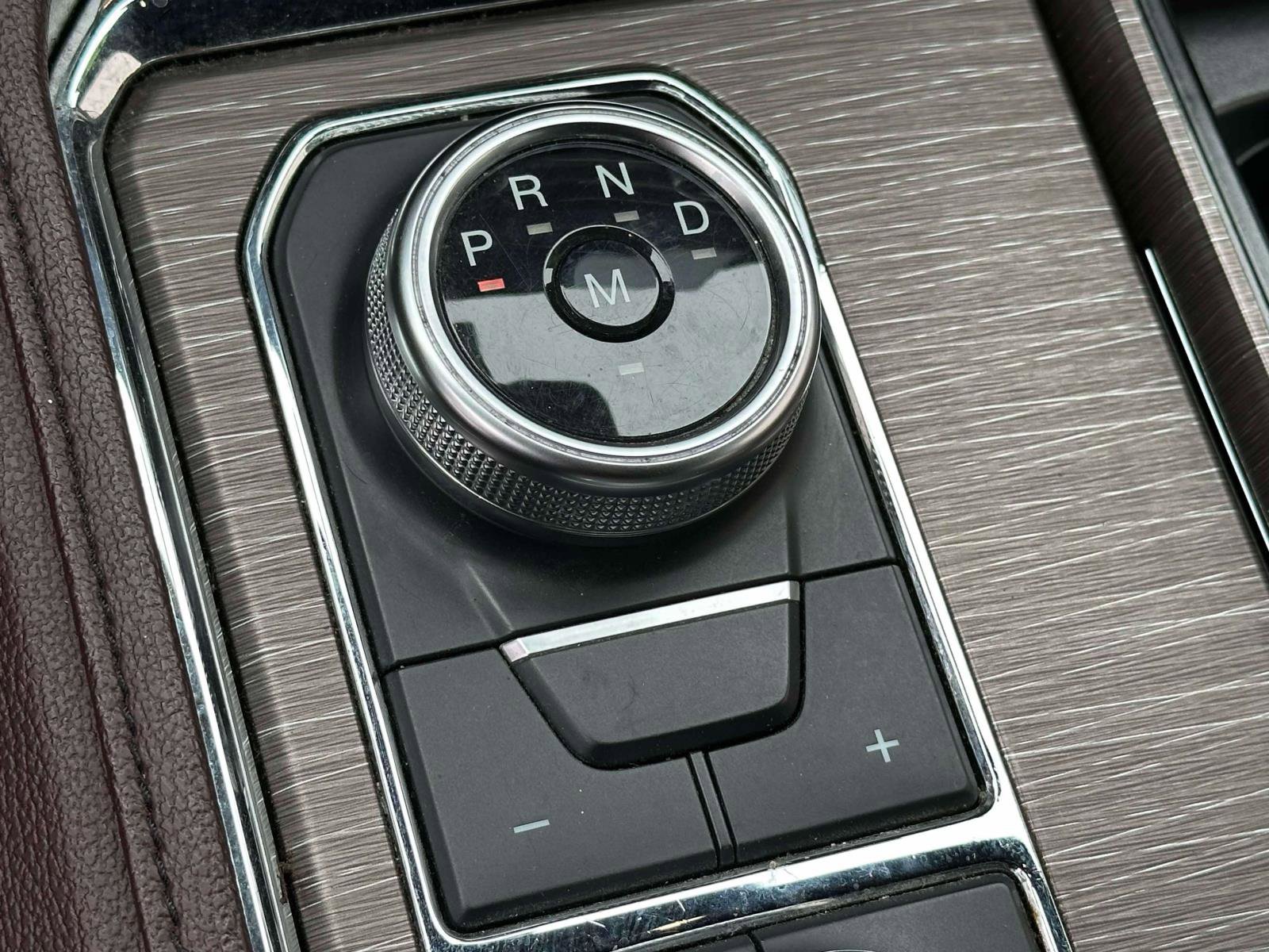 Certified 2023 Ford Expedition Limited image 28