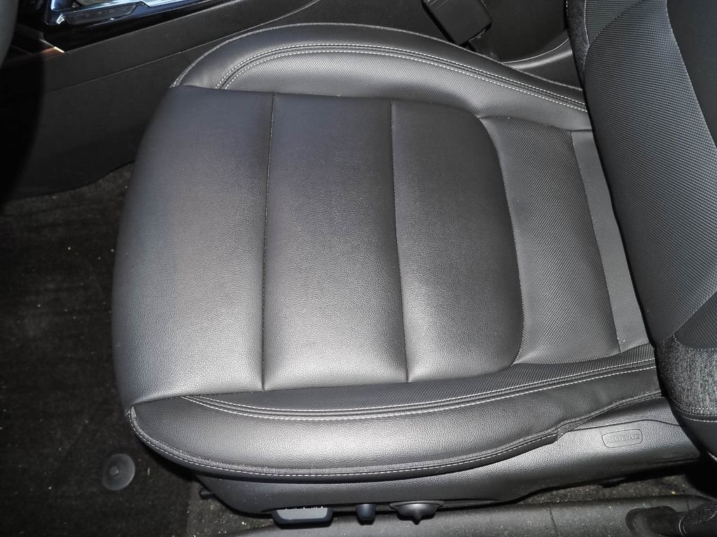 Certified 2023 Chevrolet TrailBlazer ACTIV w/ Sun and Liftgate Package image 24