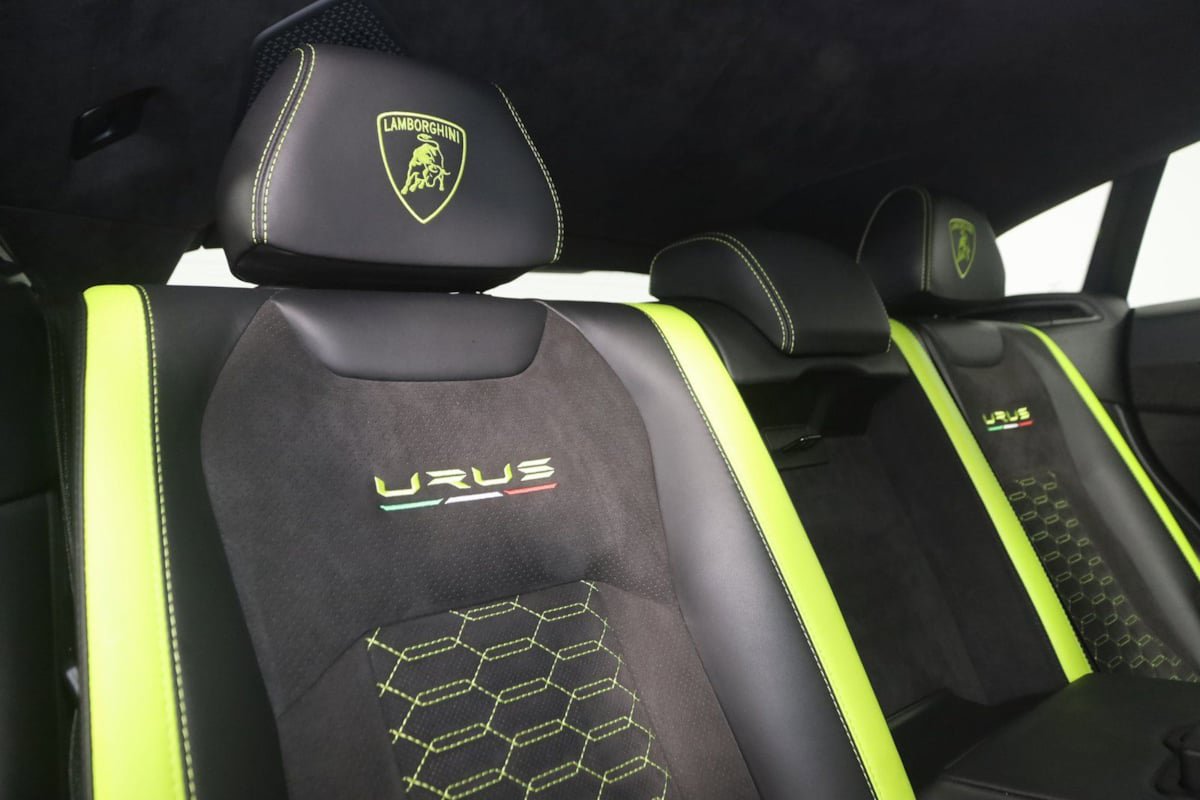 Used 2022 Lamborghini Urus AWD/4WD image 20