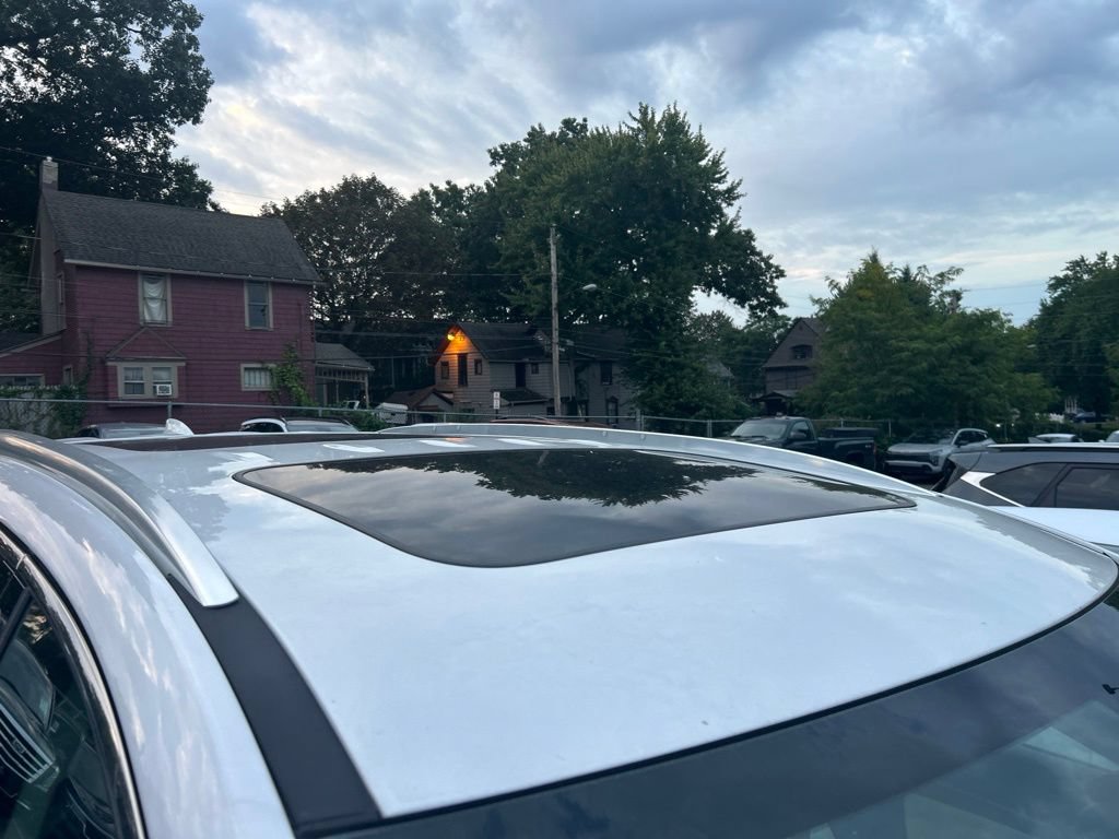 Used 2019 Buick Enclave Premium FWD image 5