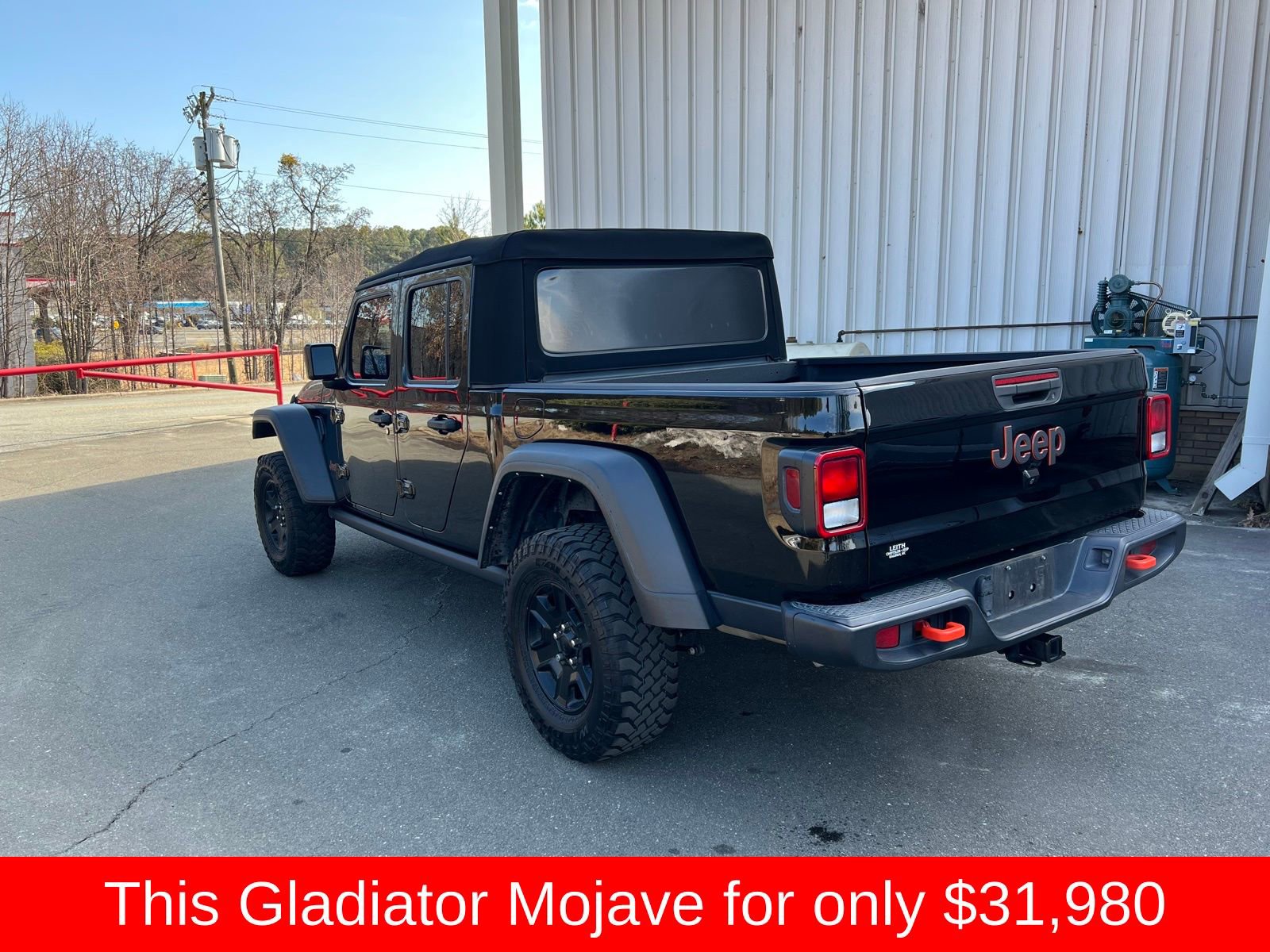 Used 2022 Jeep Gladiator Mojave w/ Cold Weather Group image 25