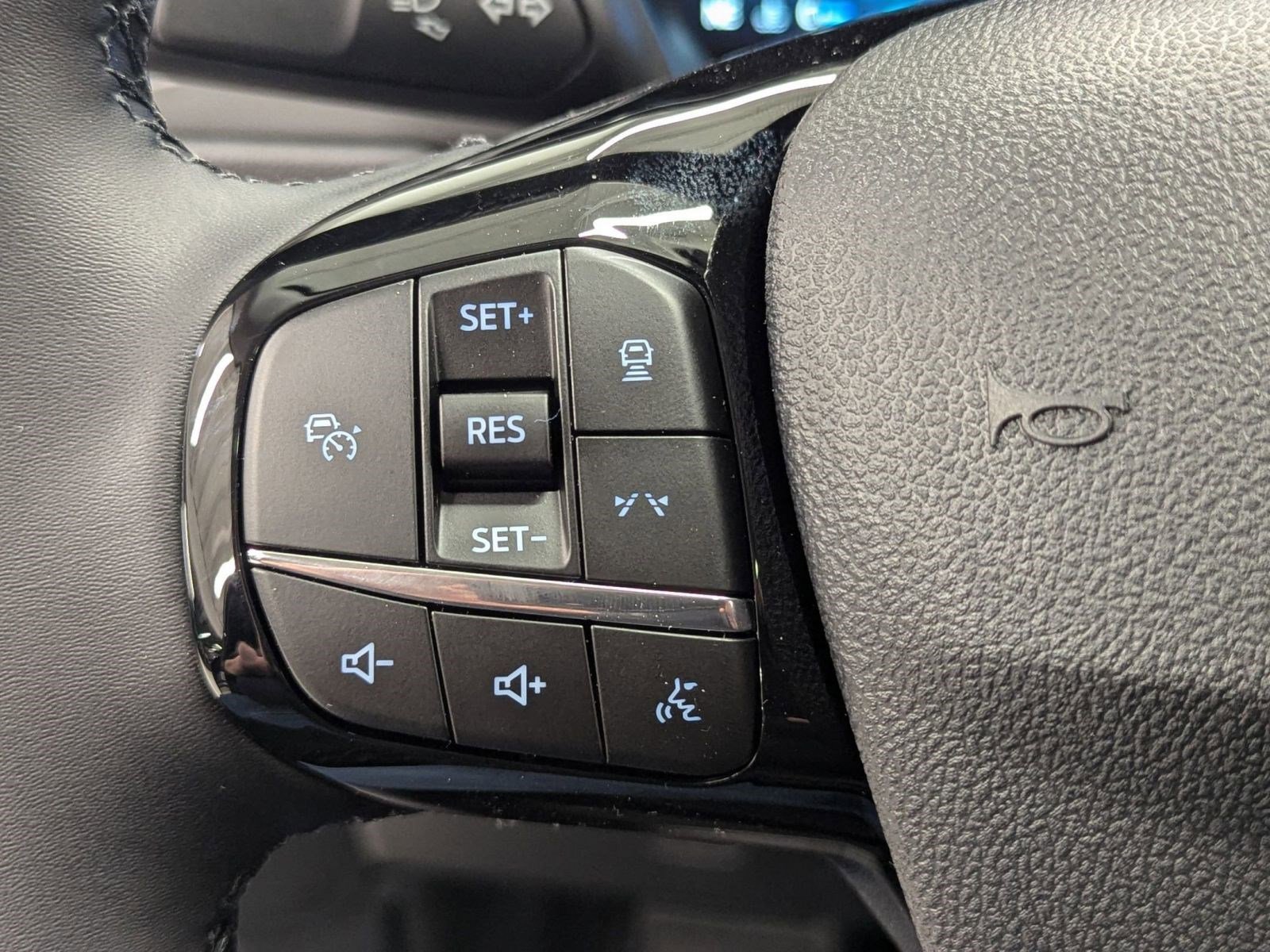 New 2026 Ford Escape Platinum w/ Premium Technology Package image 13