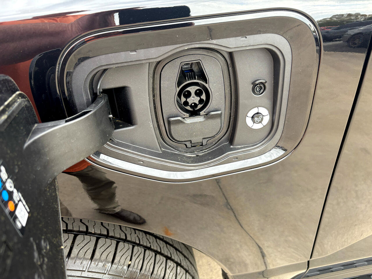 New 2025 Ford F150 Lightning Flash w/ Max Trailer Tow Package image 9
