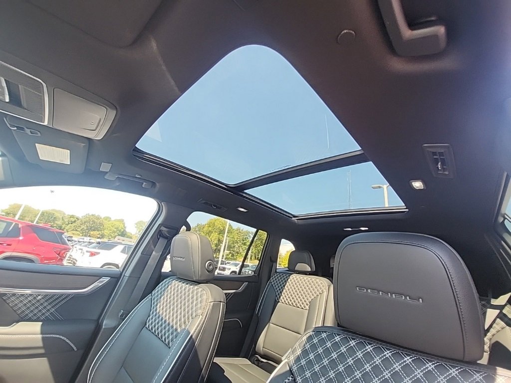 New 2026 GMC Acadia Denali w/ Super Cruise Package image 23