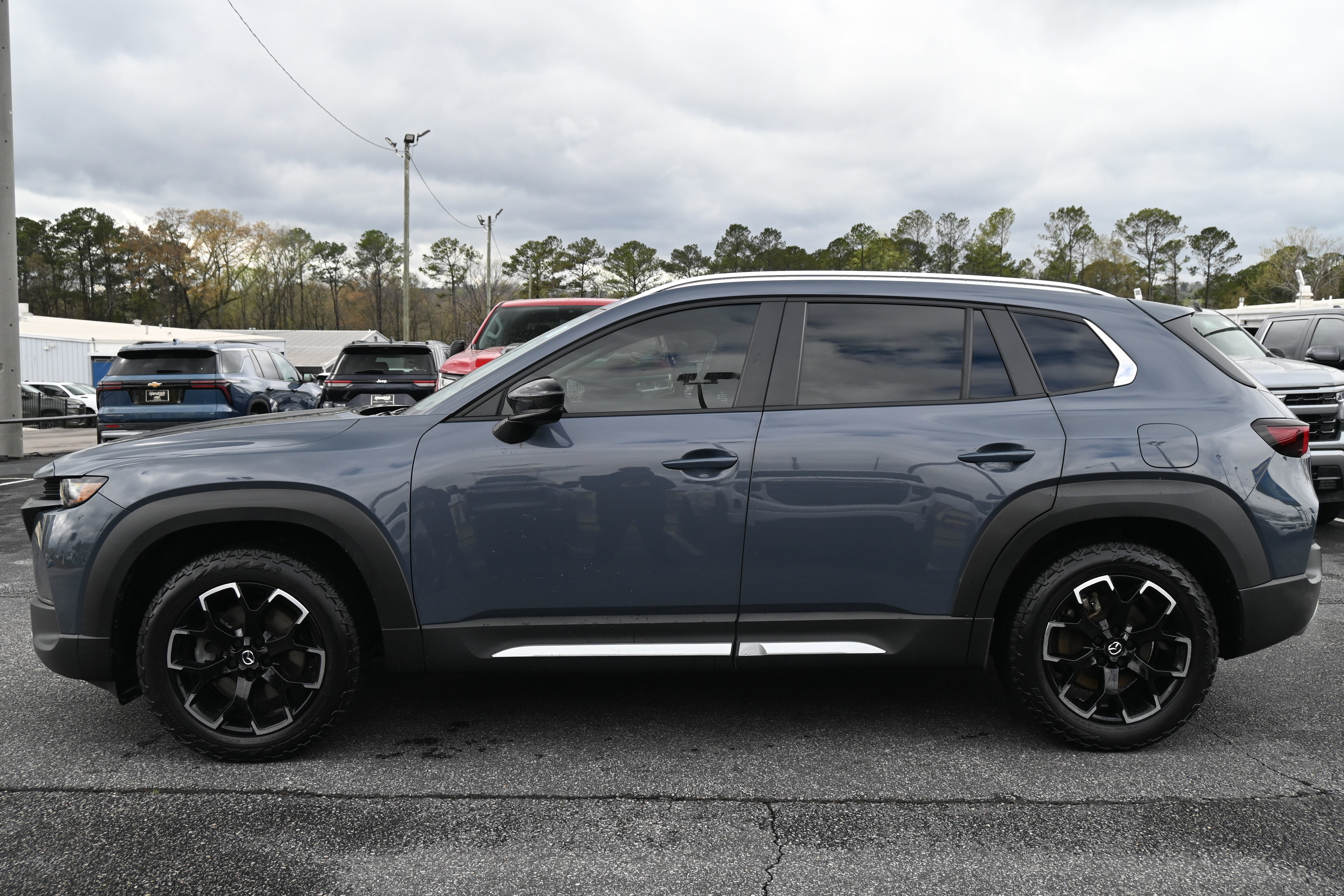 Used 2024 MAZDA CX-50 Meridian Edition image 10