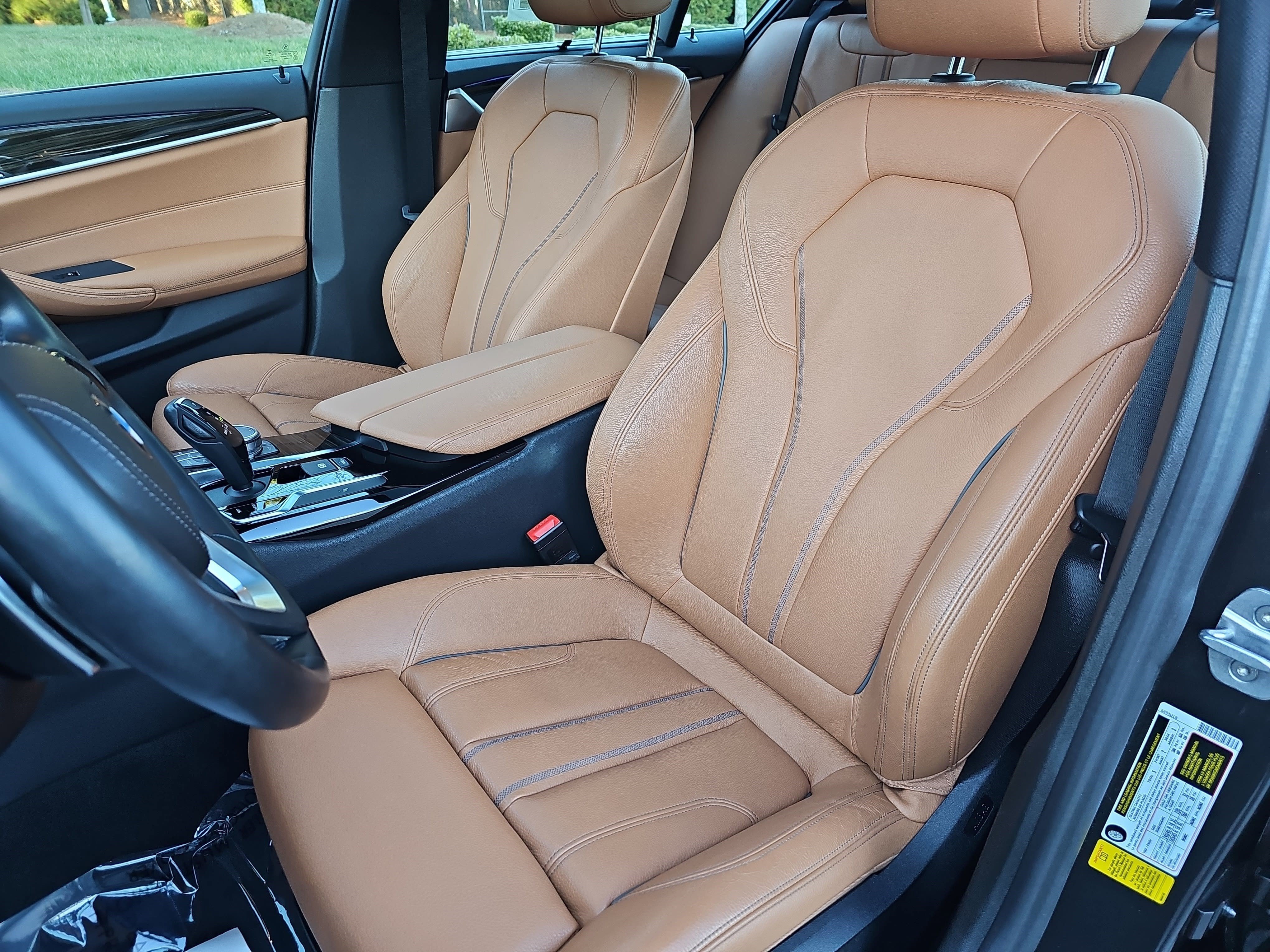 Used 2019 BMW 540i w/ Executive Package image 16