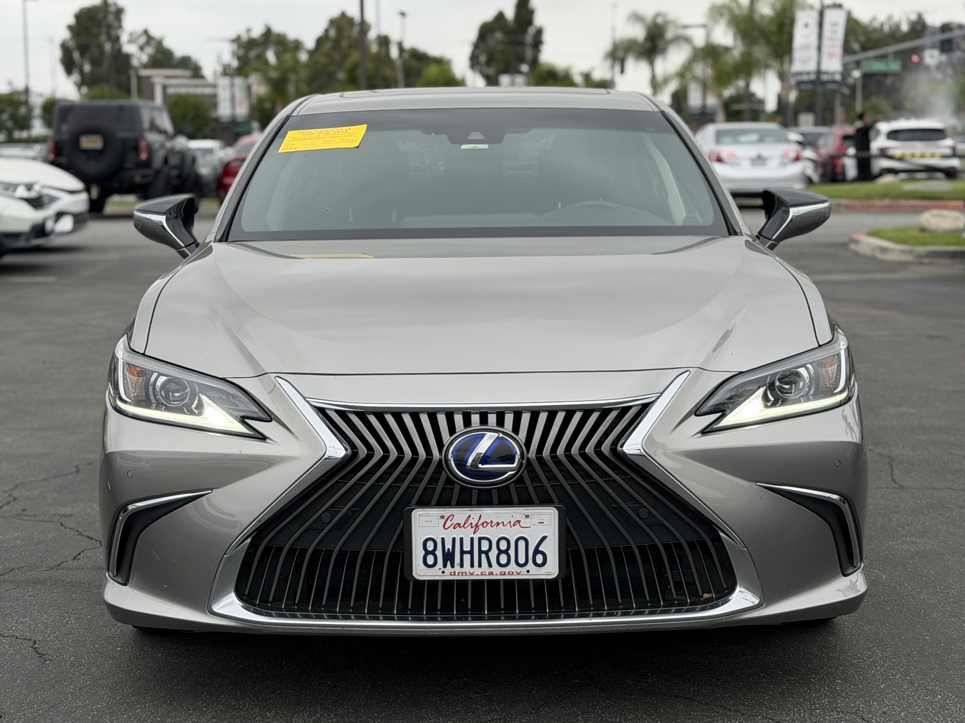 Used 2021 Lexus ES 300h w/ Premium Package FWD image 3