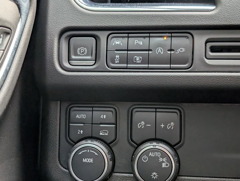 Used 2022 Chevrolet Tahoe RST w/ Sport Performance Package AWD/4WD image 31
