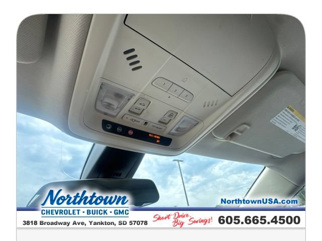 Used 2018 Cadillac XT5 Luxury w/ Driver Awareness Package AWD/4WD image 19