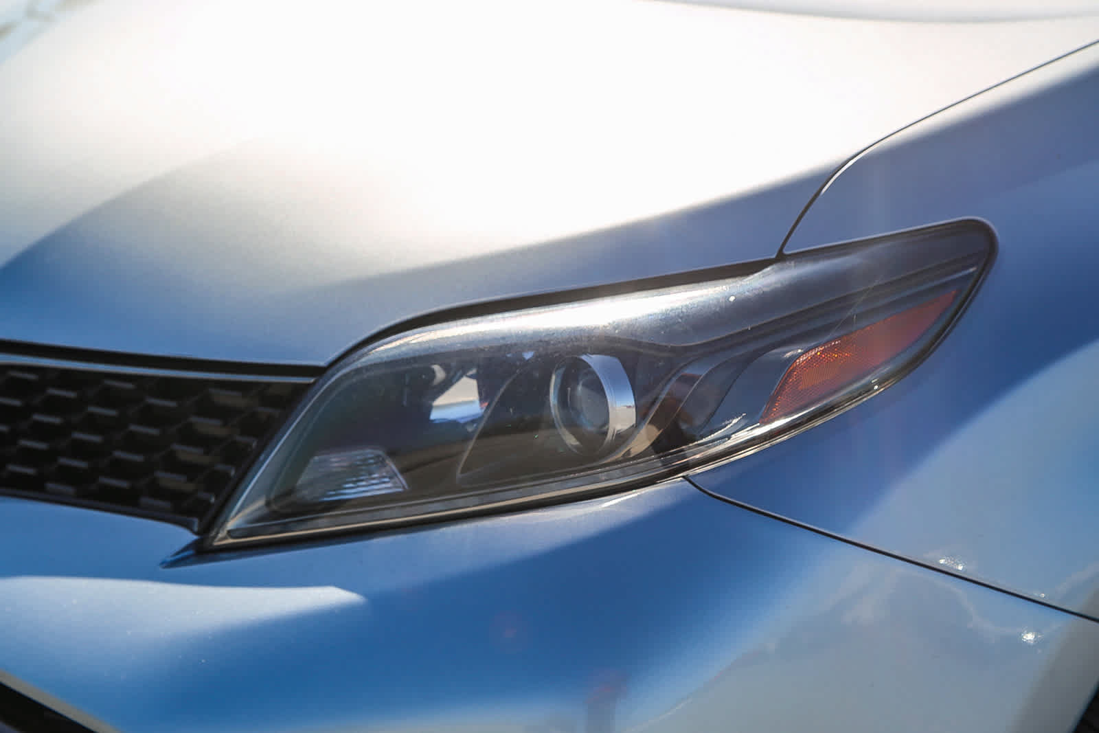 Certified 2019 Toyota Sienna SE w/ SE Preferred Package AWD/4WD image 8