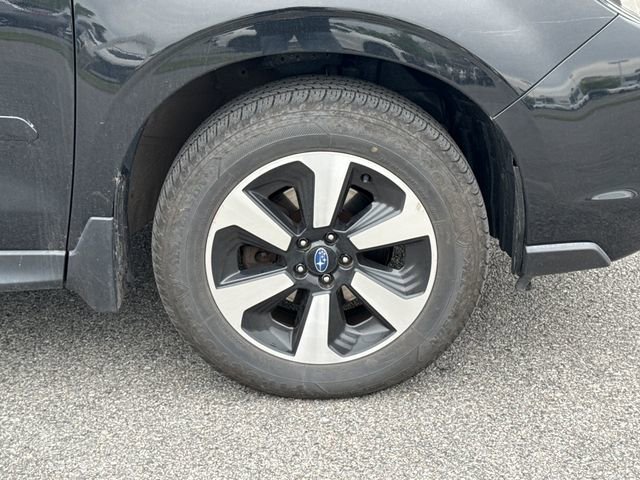 Used 2017 Subaru Forester 2.5i Limited AWD/4WD image 9