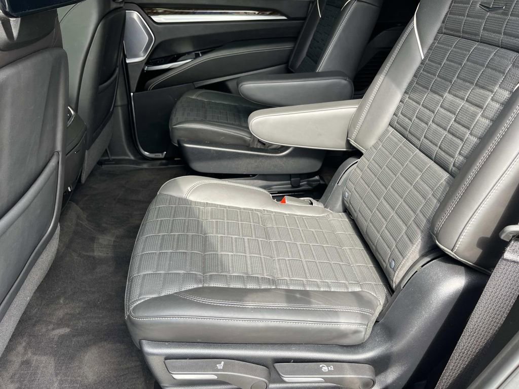 Certified 2025 Cadillac Escalade Sport Platinum image 19