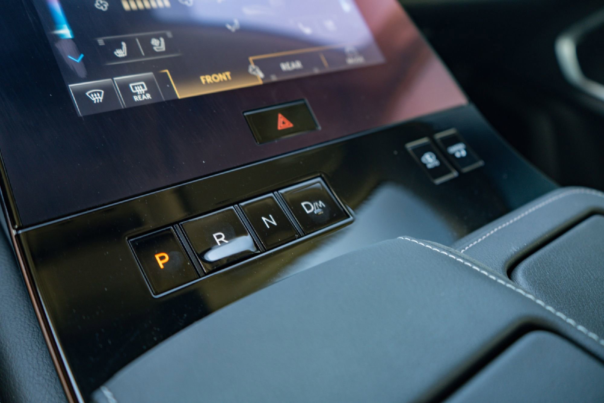 Certified 2025 INFINITI QX80 Luxe AWD/4WD image 15