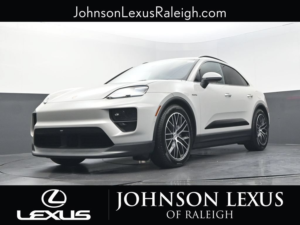 Used 2026 Porsche Macan 4 Electric AWD/4WD image 16